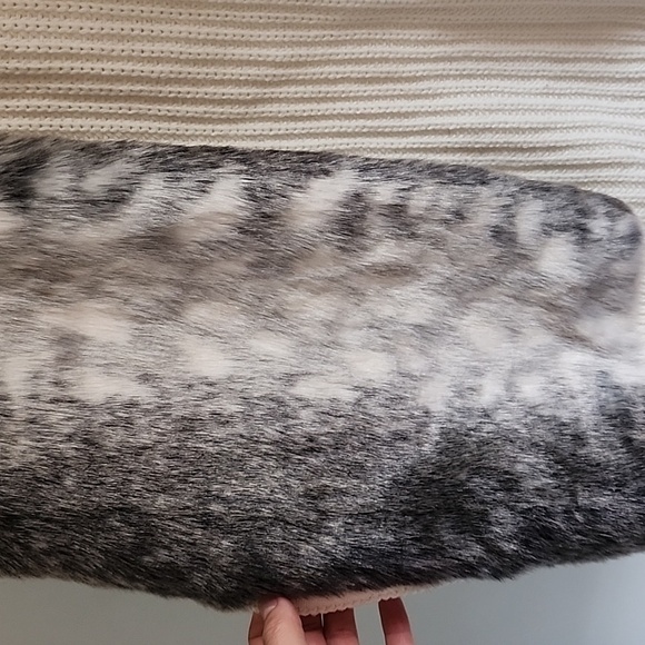 NYDJ Not your Daughters Jeans Faux Fur open tunic vest size XL - Picture 2 of 7